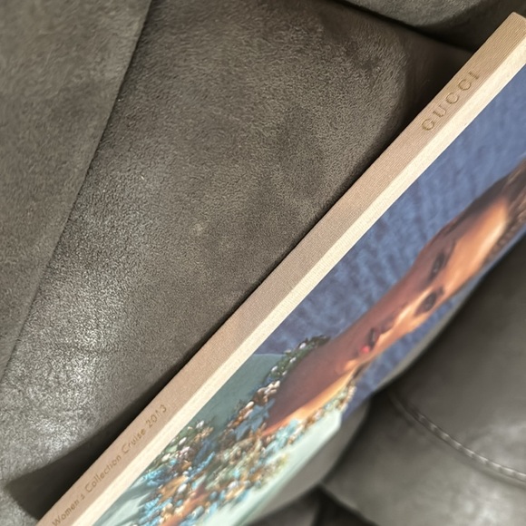 Gucci 2013 women’s collection cruise book - Picture 13 of 13